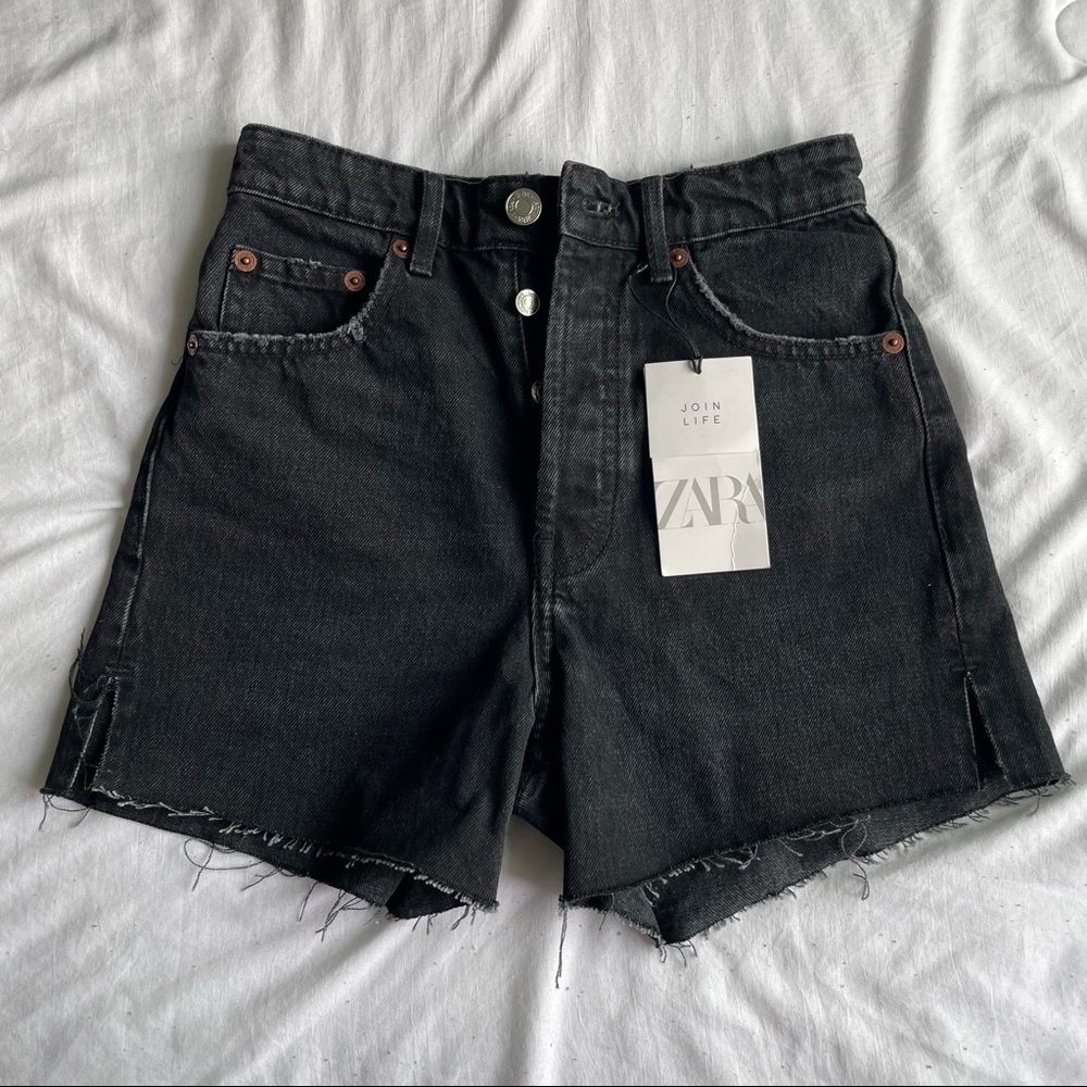 Zara High Waisted Black Shorts